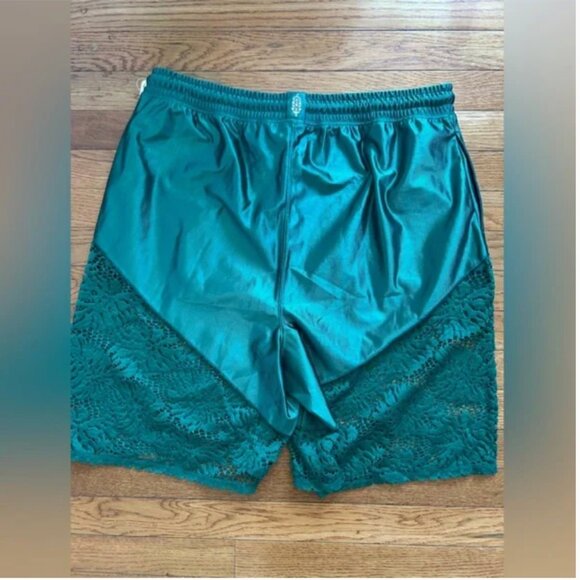 Free People NWT Roster Shorts in Heritage Green size L - Picture 7 of 7